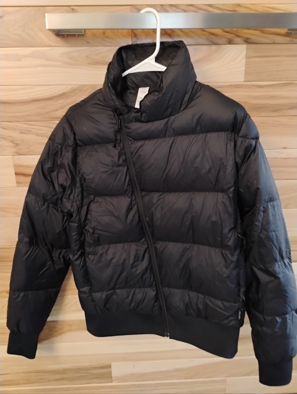Oiselle Black Puffer Jacket